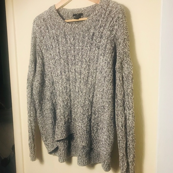 H&M Sweater - Picture 2 of 8